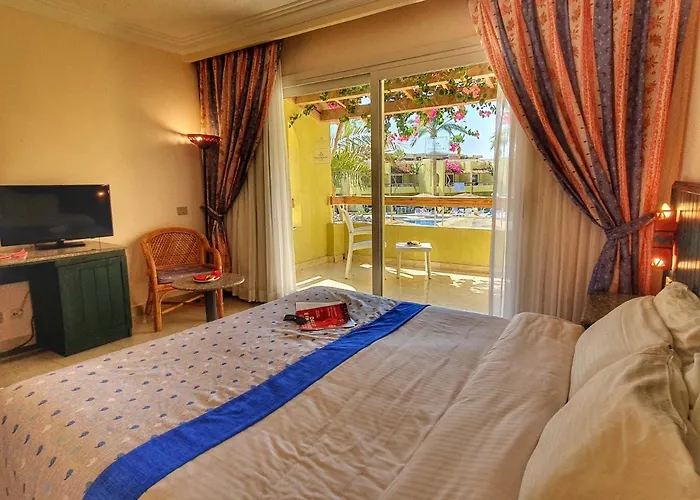 Palm Families And Couples Only Resort