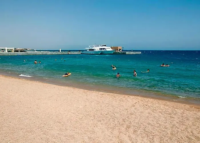 Palm Families And Couples Only Resort Hurgada