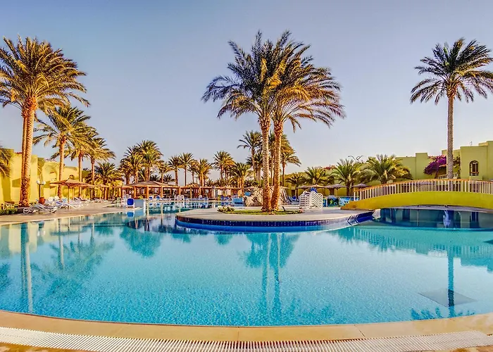 Resort Palm Families And Couples Only